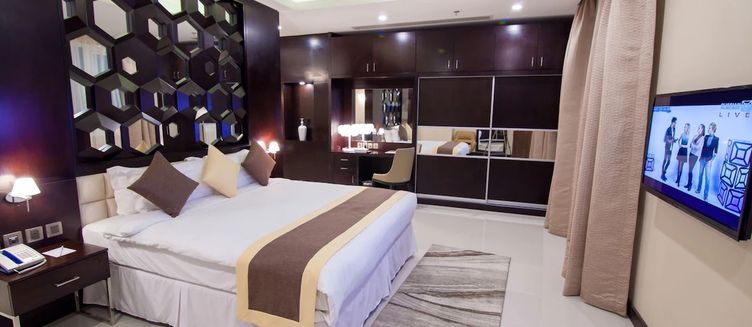 Фото отеля Atiram Premier Hotel