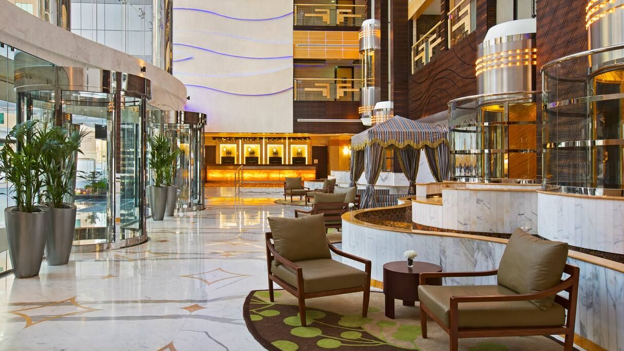 DoubleTree by Hilton Hotel and Residences Dubai Al Barsha фото 17