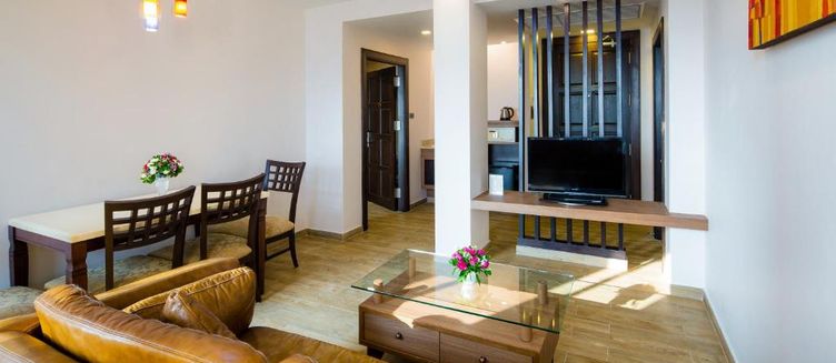 Фото отеля Aiyara Palace Hotel