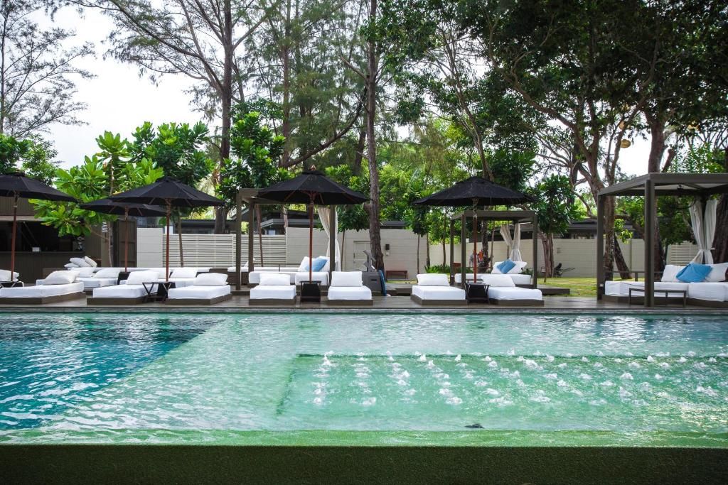 SALA Phuket Mai Khao Beach Resort фото 0