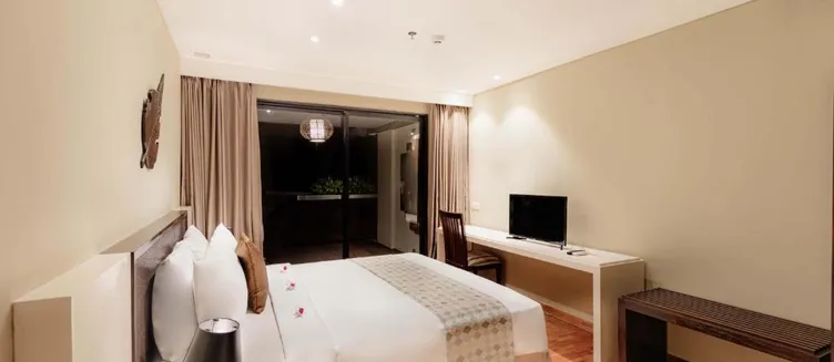 Фото отеля The Sterling Hotel & Villas