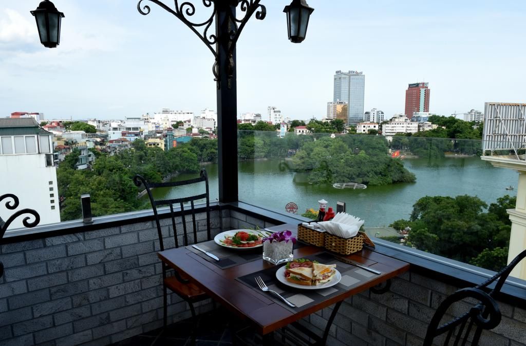 Centre Point Hanoi Hotel фото 24