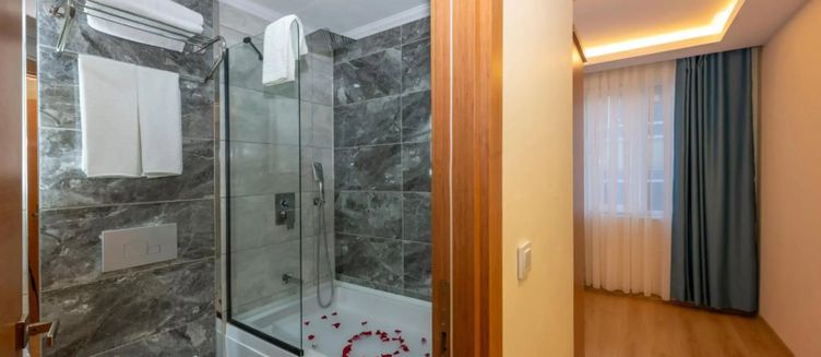 Фото отеля Diamond luxury Hotel