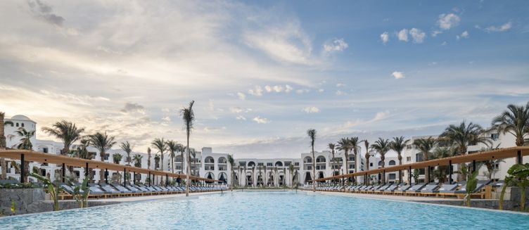 Фото отеля Serry Beach Resort