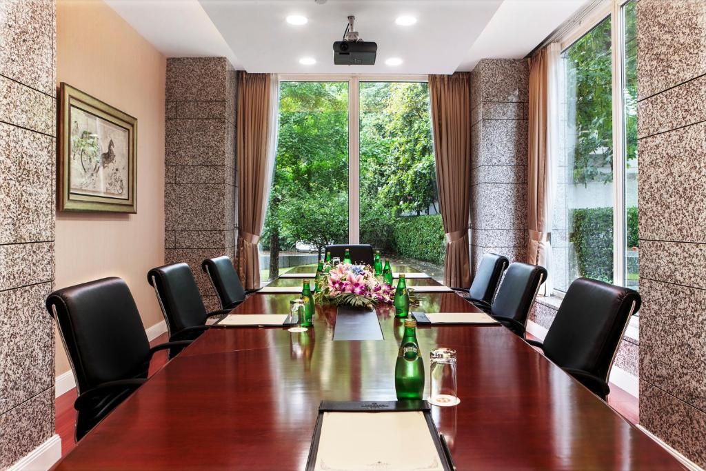 Hong Qiao State Guest фото 88