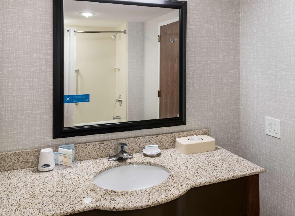 Hampton Inn & Suites Chicago-North Shore/Skokie фото 14
