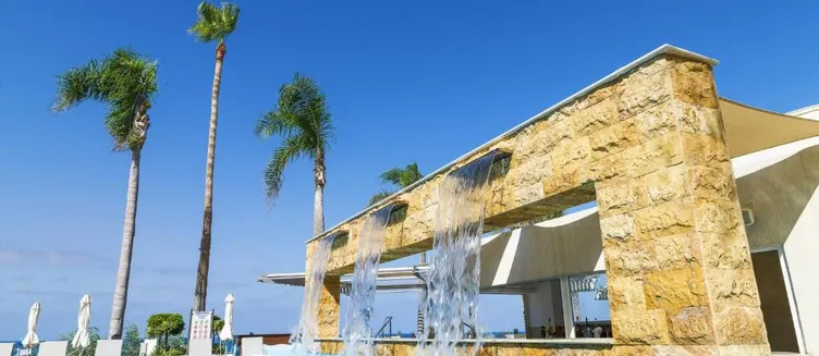 Фото отеля Alexander The Great Beach Hotel