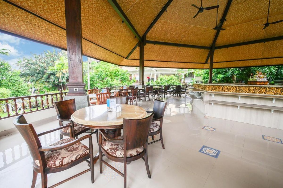 Palm Beach Hotel Bali фото 9