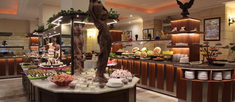 Фото отеля Tassaray Hotel