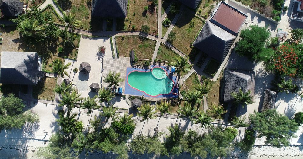 Mermaids Cove Beach Resort & Spa фото 4