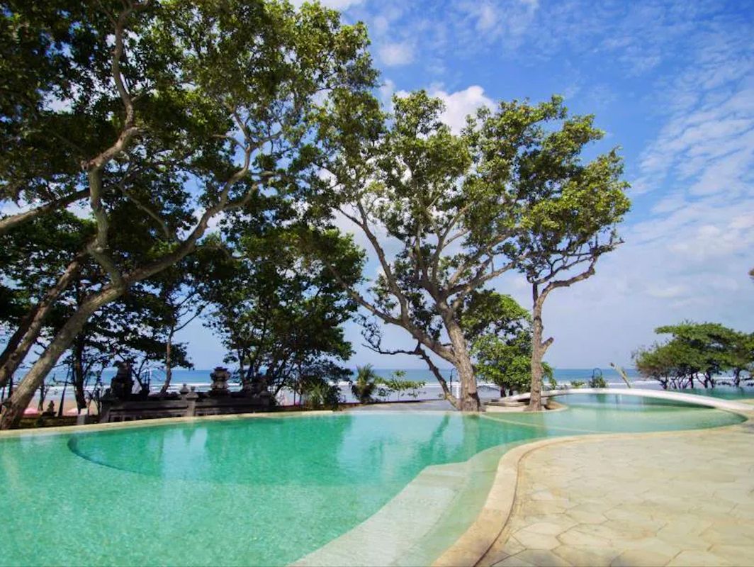 Double-Six Luxury Hotel Seminyak фото 7