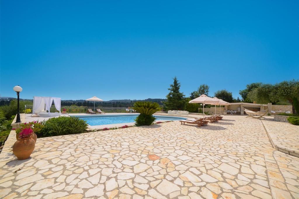 Corfu Luxury Villa Paloma фото 12