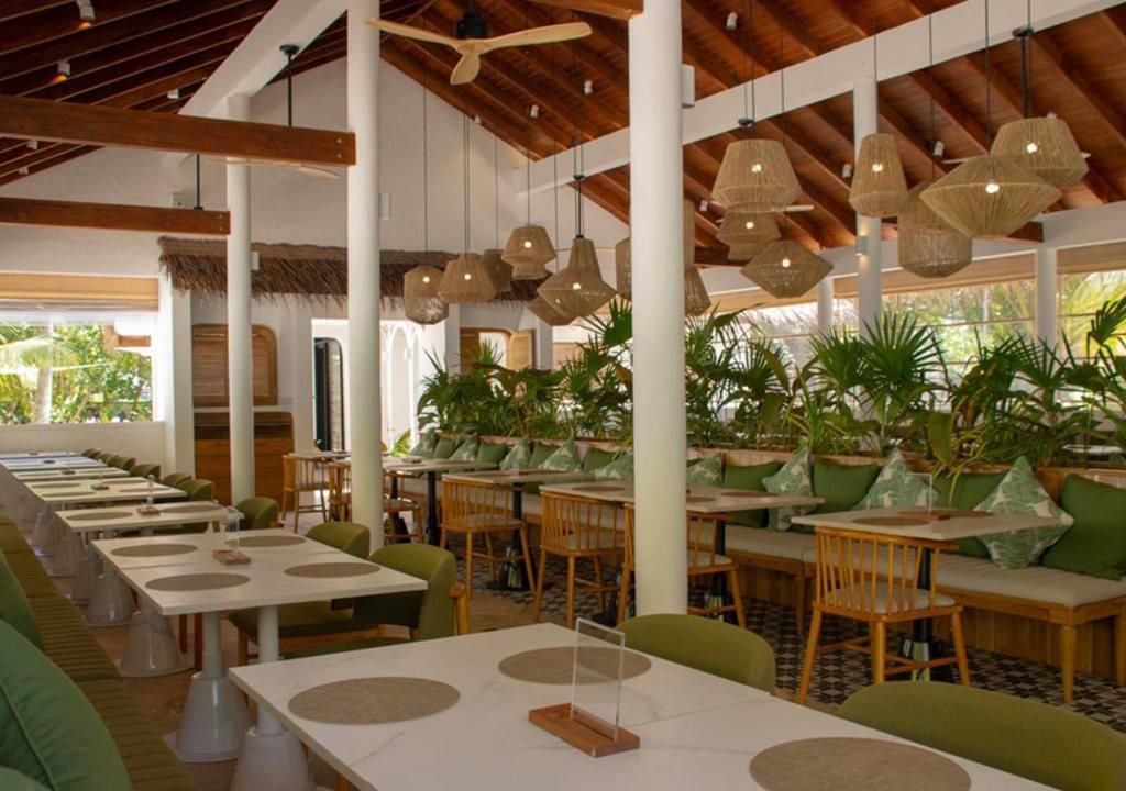 Stone Hotels Dhiffushi фото 6