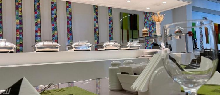 Фото отеля Hues Boutique Hotel