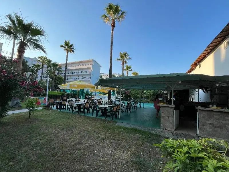 Malibu Garden Resort фото 6