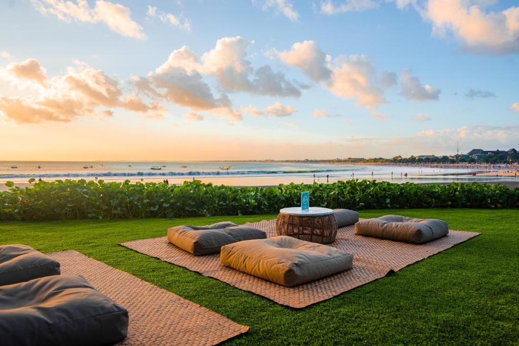 Bali Garden Beach Resort фото 52
