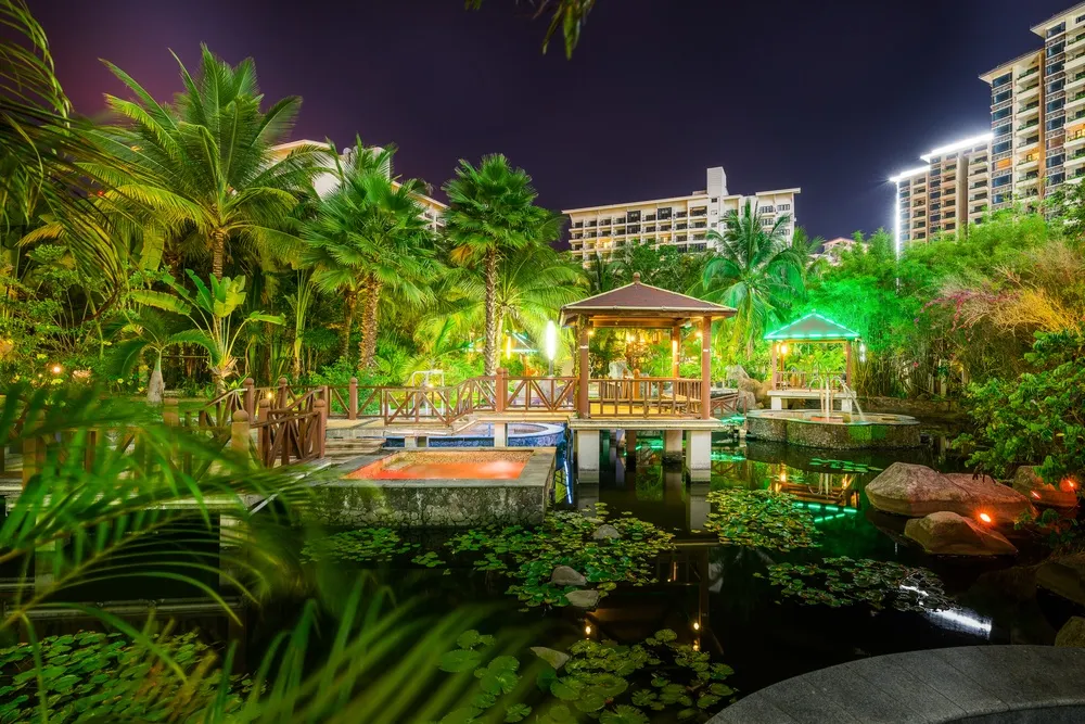 Sanya Yuhai Hot Spring Resort Hotel фото 16