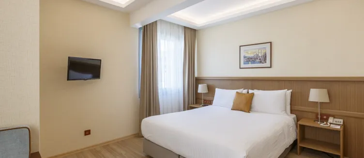 Фото отеля Lalahan Hotel