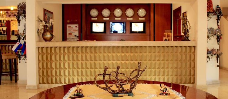 Фото отеля Atropat Hotel