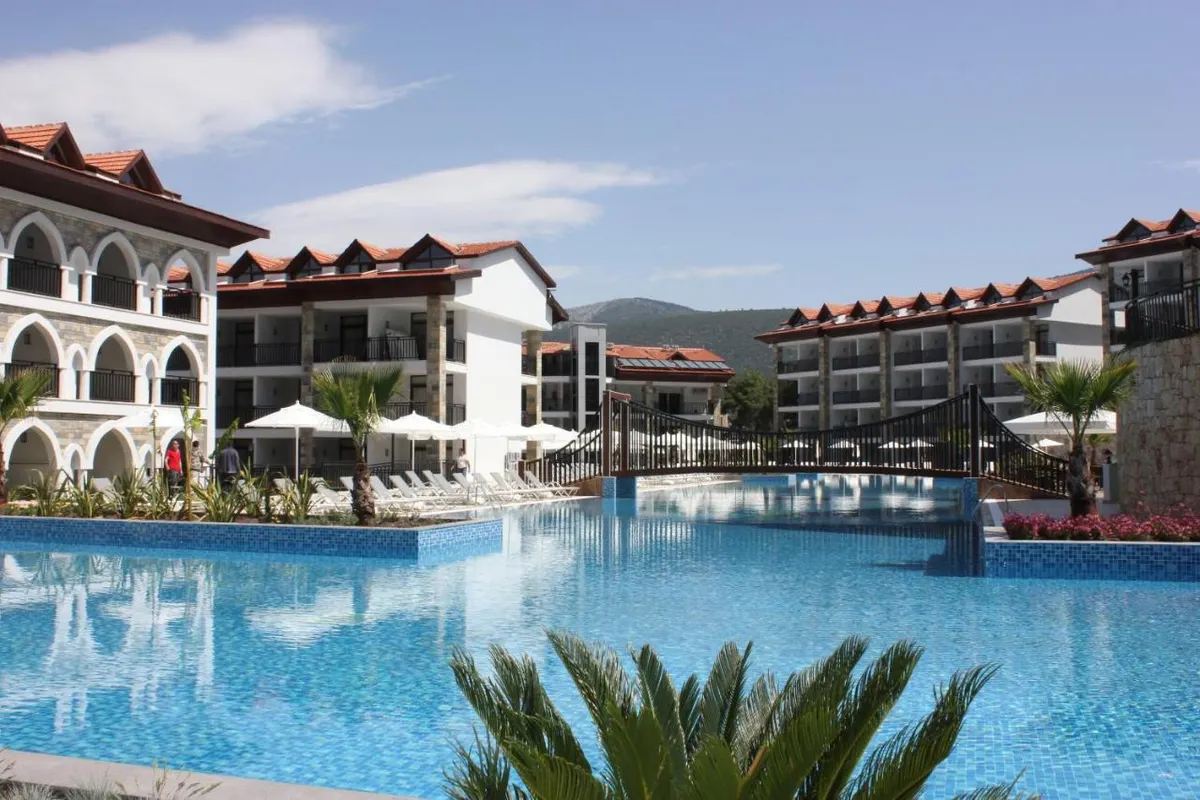 Ramada Resort by Wyndham Akbuk фото 2