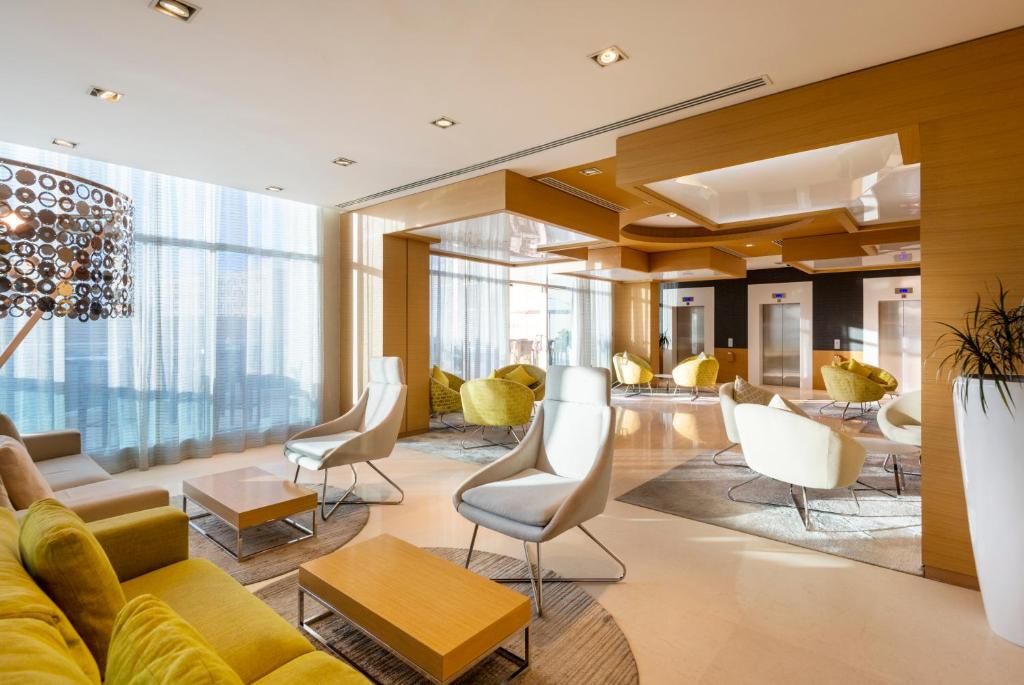 Holiday Inn Muscat Al Seeb фото 30