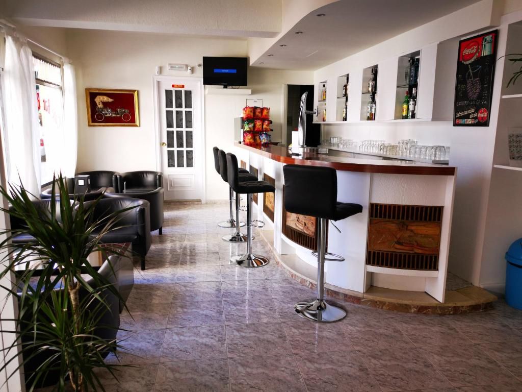 Хостел «Hostal Bonavista» фото 17