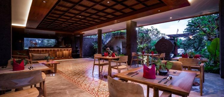 Фото отеля Emana Akatara