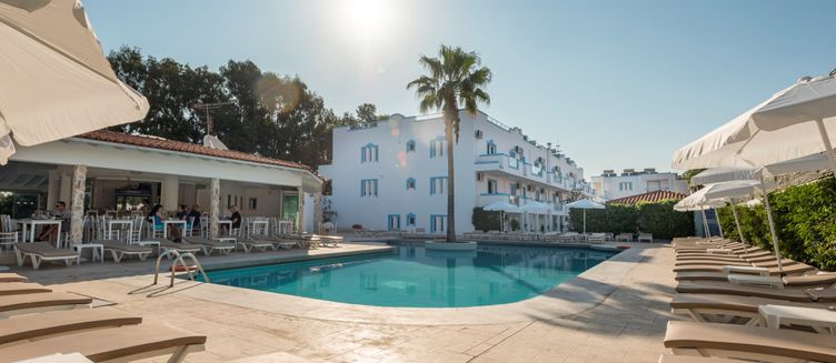 Фото отеля Aegean Blu Hotel & Apartments