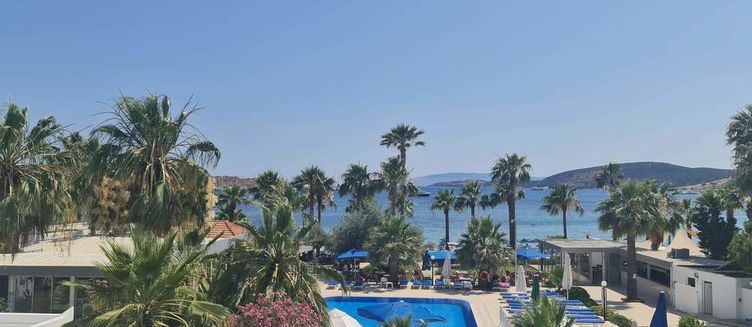 Фото отеля Nagi Beach