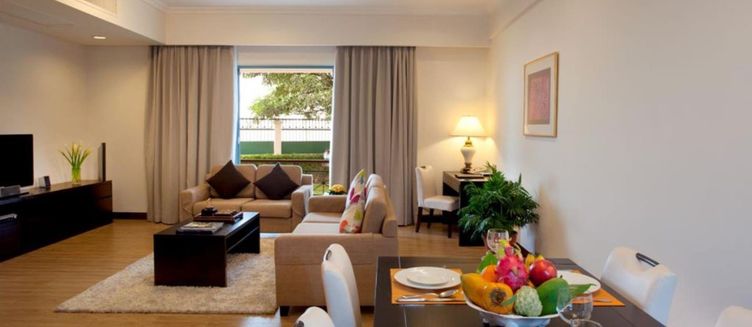 Фото отеля Diamond Westlake Suites