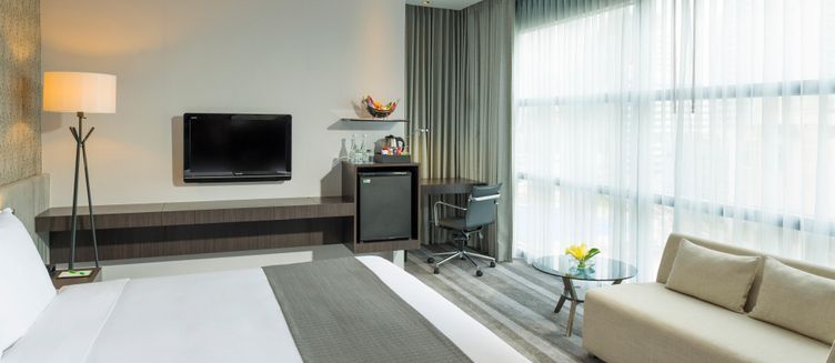 Фото отеля Holiday Inn Bangkok Sukhumvit, an IHG Hotel