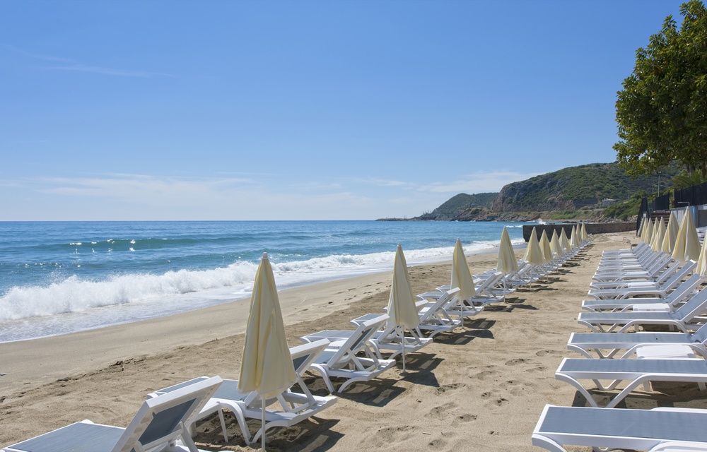 Floria Beach Hotel фото 52