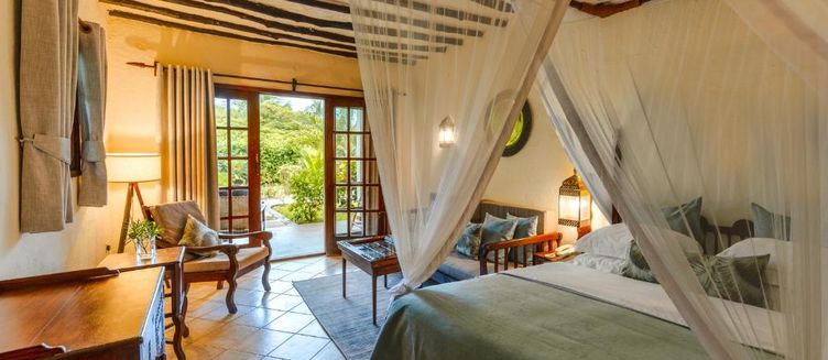 Фото отеля Breezes Beach Club and Spa