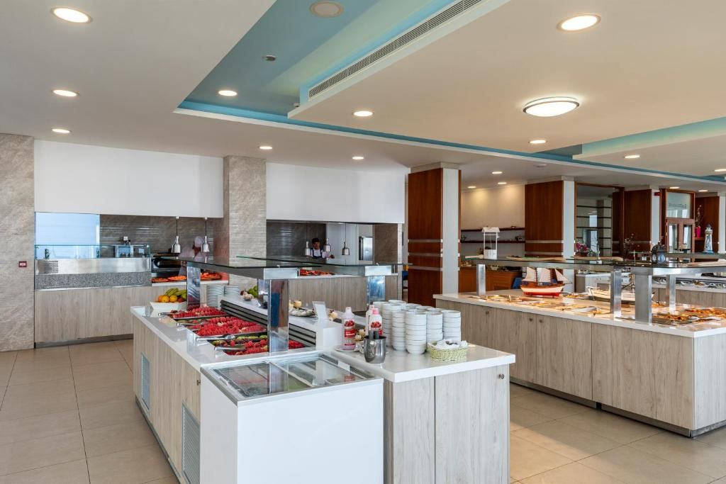 Belair Beach Hotel фото 23