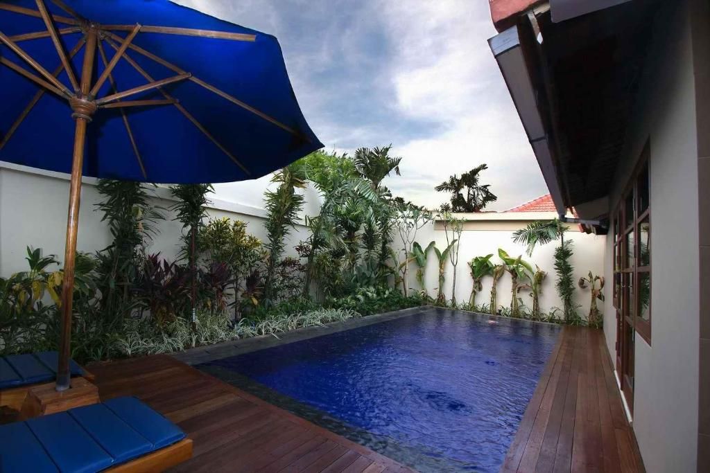 Kuta Puri Bungalows фото 29