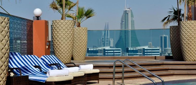 Фото отеля Ramada Manama City Centre
