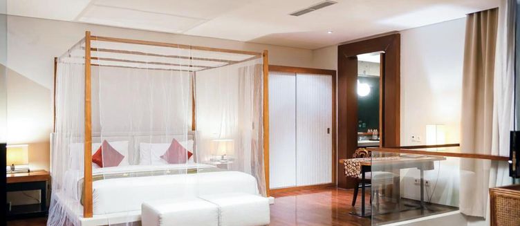 Фото отеля Javana Royal Villas