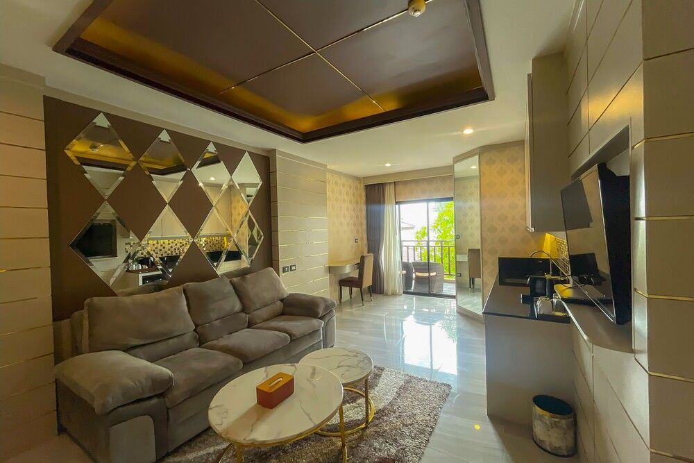 Quality Resort and Spa Patong Beach фото 47
