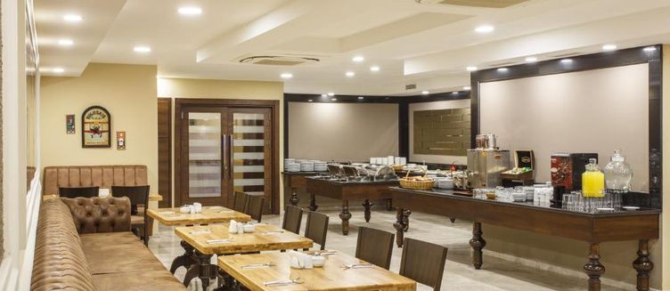 Фото отеля Antroyal Hotel