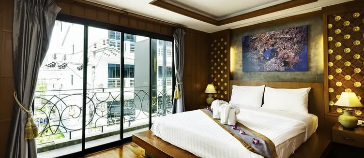 Фото отеля Renoir Boutique Hotel