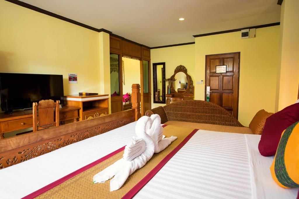 Buri Beach Resort фото 24
