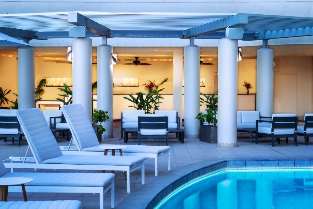 Aston Waikiki Beach Hotel фото 25