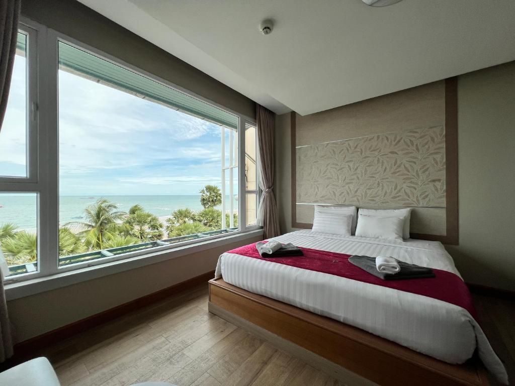 The Beach Front Resort фото 45