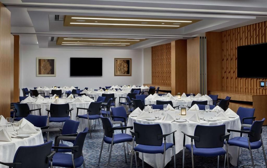 Hilton Garden Inn Muscat Al Khuwair фото 18