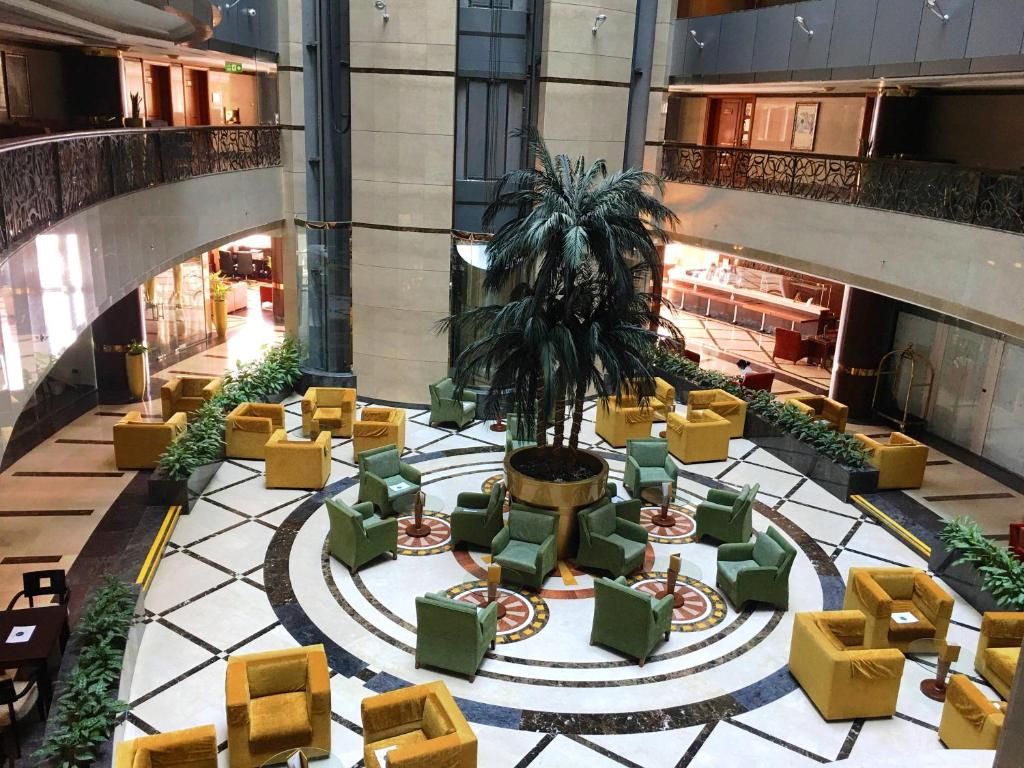 City Seasons Hotel Dubai фото 8