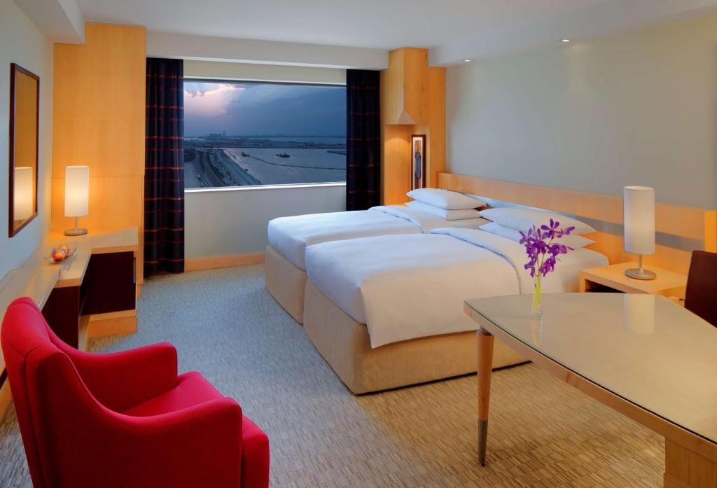 Hyatt Regency Dubai - Corniche фото 2