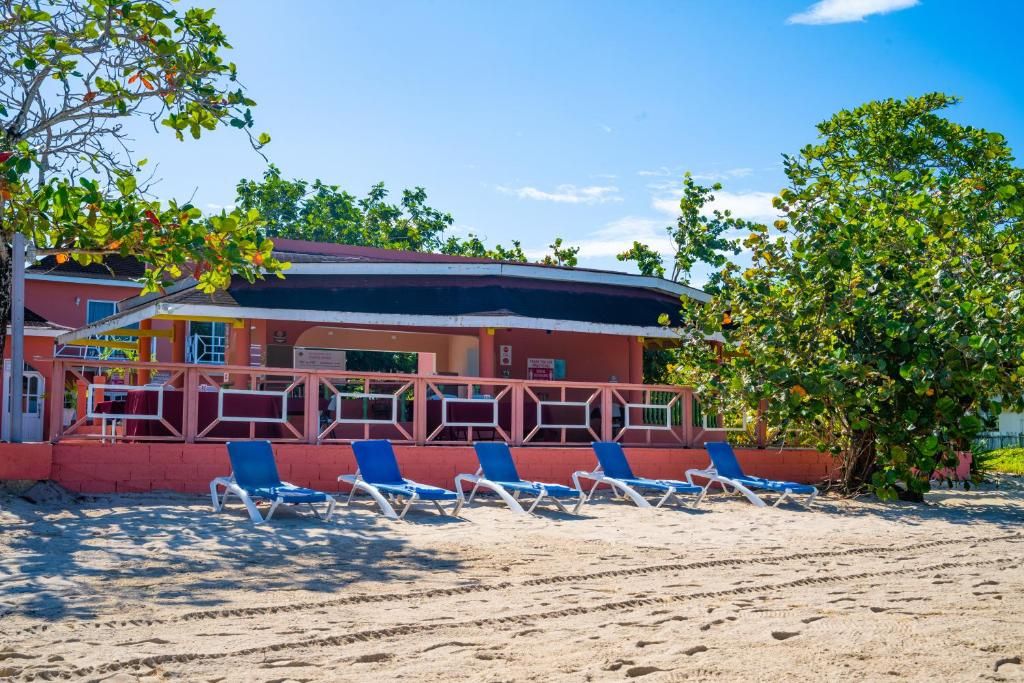 Shields Negril Villas LTD фото 8