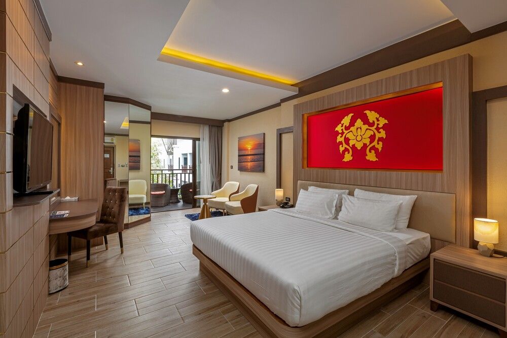 Quality Resort and Spa Patong Beach фото 31