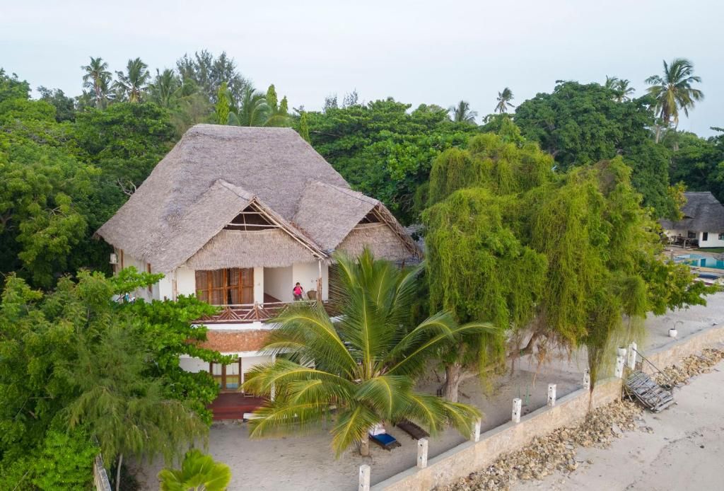 Menai Bay Beach Bungalows фото 27