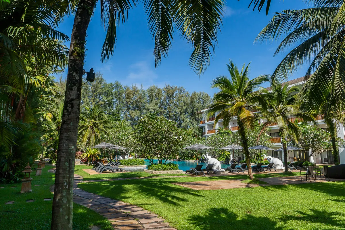 Naithonburi Beach Resort фото 164